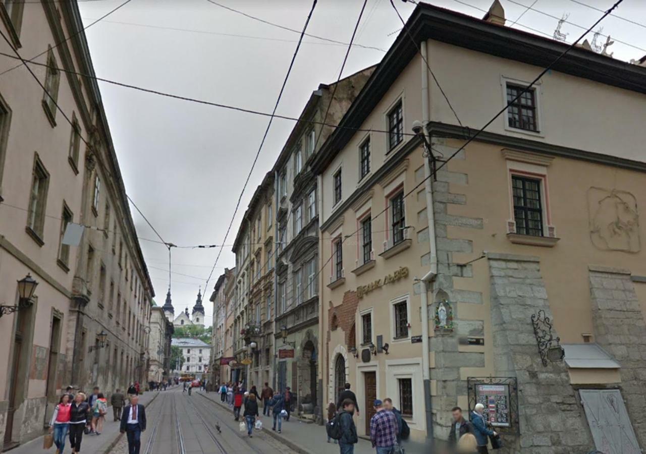Уютная Квартира На Площади Рынок Lviv Extérieur photo