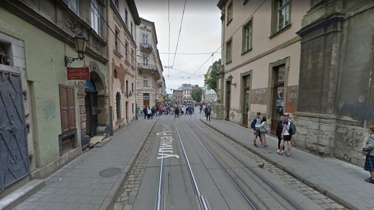 Уютная Квартира На Площади Рынок Lviv Extérieur photo
